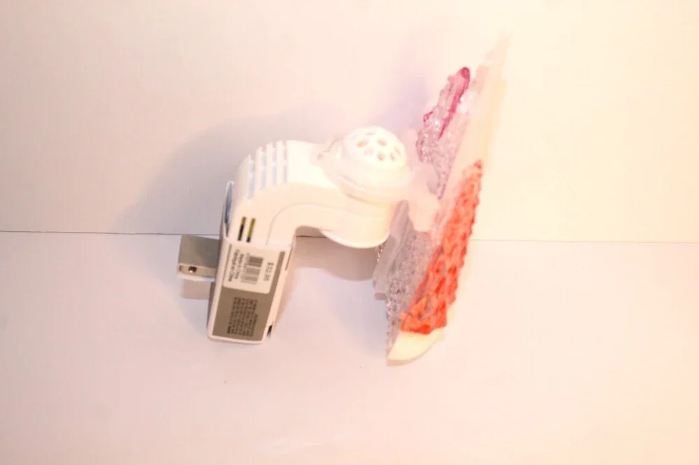 BATH & BODY WORKS White Barn Pink Trees Nightlight‎ Wallflowers Fragrance Plug